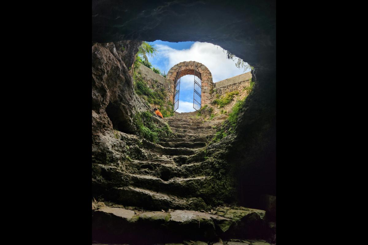 Mysteries of Chichen Itza: Where the Serpent Descends — photo 11